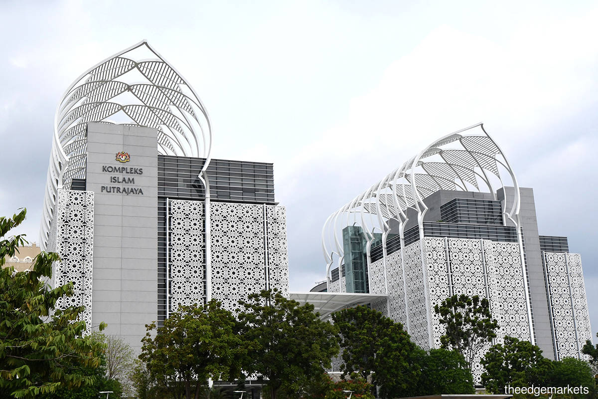 Kompleks Islam Putrajaya. Jakim director-general Datuk Hakimah Mohd Yusoff said the decision was taken following a special meeting among the Veterinary Services Department (JPV), Jakim and Australian authorities as well as the Department of Agriculture, Water and the Environment. (Photo by The Edge)